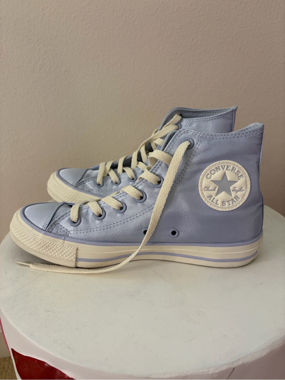 Women’s high top converse
